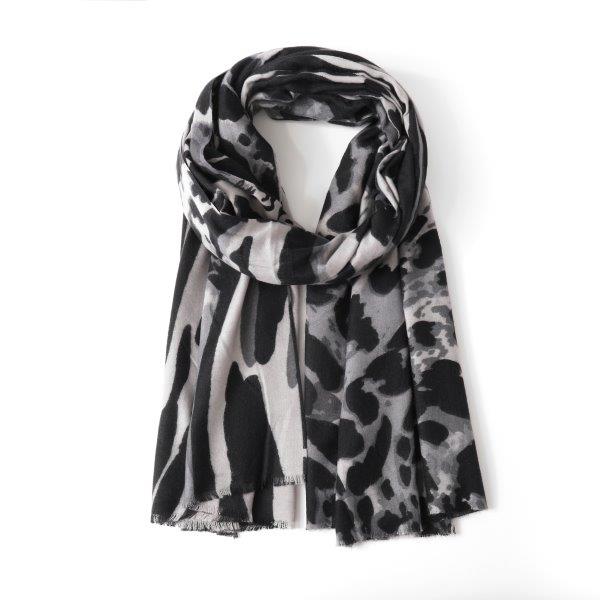 Medium Leopard Print - Black (1)
